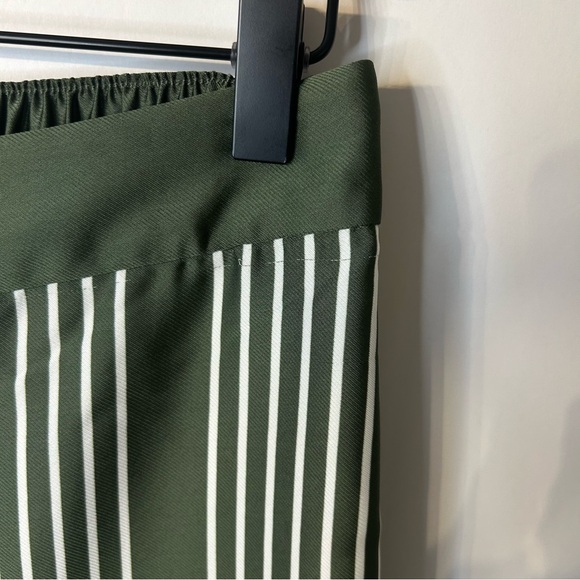 Loft Women’s Green and White Wide Leg Pull On Pants, Size XS Petite - Picture 7 of 11